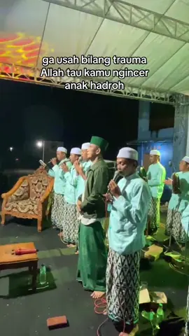 ehh zaampun 🙆🏻‍♂️👋🏻😂 #hadroh #anakhadroh #sholawat #sholawatan #majelissholawat #sholawatan_yuk #fyp #fyppppppppppppppppppppppp 