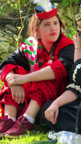 Queen raika kelash 🥰🥰 —————————————————- #kalash #trending #trendchange #irshadkhanphotography #video #pakistan #ourchitral #viralreels #birirvalley #culture #fashion #girl #CapCut 