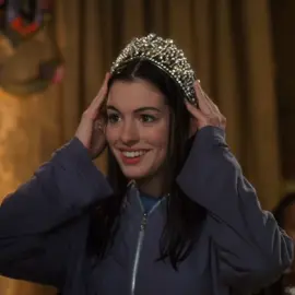 dancing queen #theprincessdiaries #annehathaway #miathermopolis #disney #disneyprincess #imjustagirl #dancingqueen #abba #thedevilwearsprada #fyp #foryoupage #viral #girlhood 