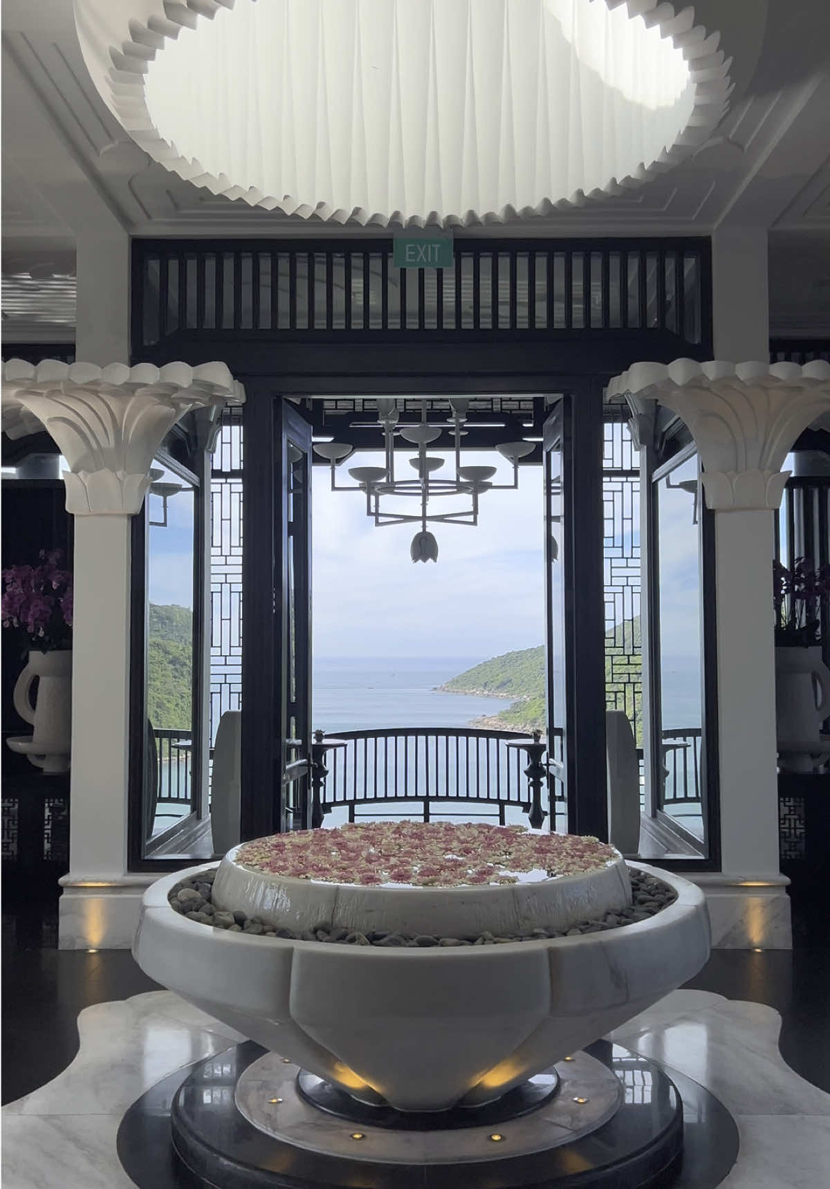 Intercontinental danang sun peninsula resort #travel #traveltiktok #trip #fy #fyp #xuhuong #interiordesign #intercontinentaldanang #intercontinental #resort #resortsworld #retreat #travel #Summer #summervibes #luxury @InterContinental Danang Career 