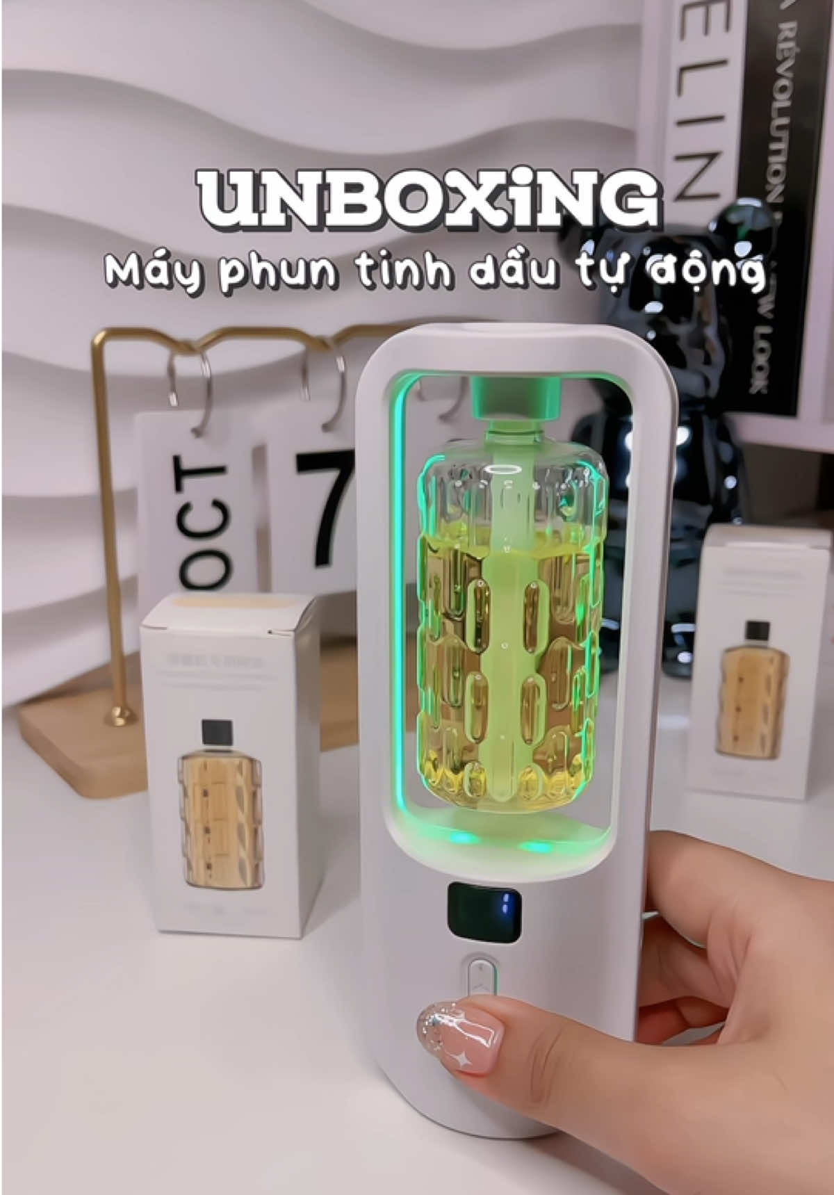 Muốn phòng thơm mà lười xịt thì tham khảo máy phun tinh dầu này nha#mayphuntinhdau #mayphuntinhdautudong #xitthomphong #phongngudep #foryou #xuhuong #unboxing #unbox 