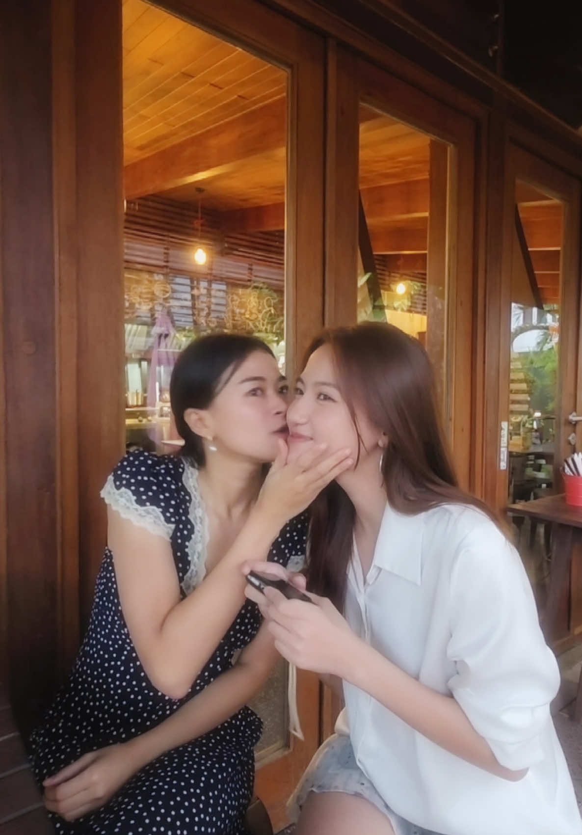 နမ်းရင် အသံမြည်လား? 🤭🤣@May Toe Khine #yaminmayoo #ယမင်းမေဦး #maytoekhine #fypage 