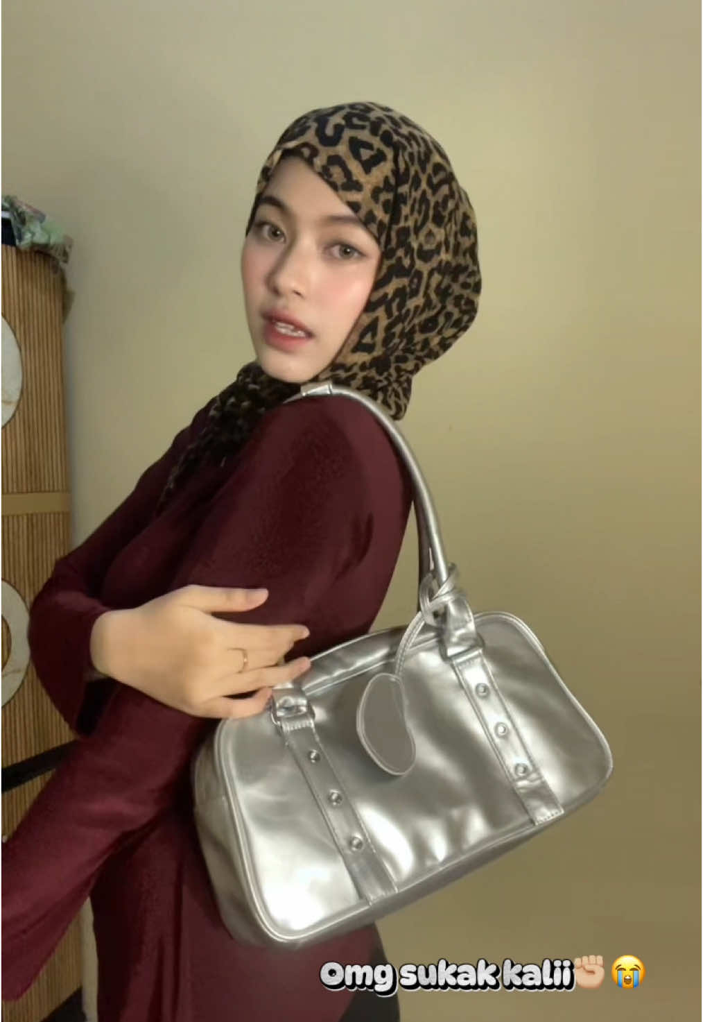 Sumpahh aku menemukan tass supere hemasss dan syantiknyohh😔🥹😭✊🏼@Vierlin Bags 