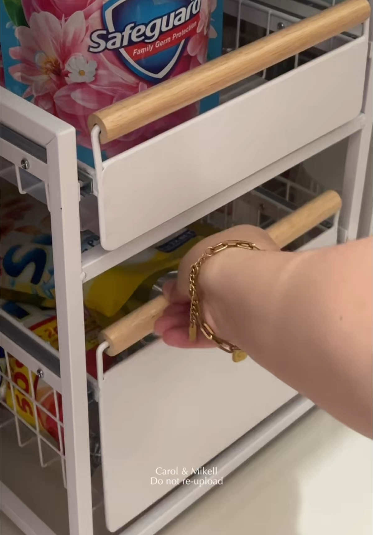 POV: You finally found a way to organize under your sink without drilling or installing anything💯👏🏻 #undersinkorganizer #sinkorganization #sinkorganizer #undersinkrack #KitchenHacks #kitchenorganizer #pulloutorganizer #rackorganizer #kitchenrack #kitchenrackorganizer #kitchenfinds #fyp #foryou 