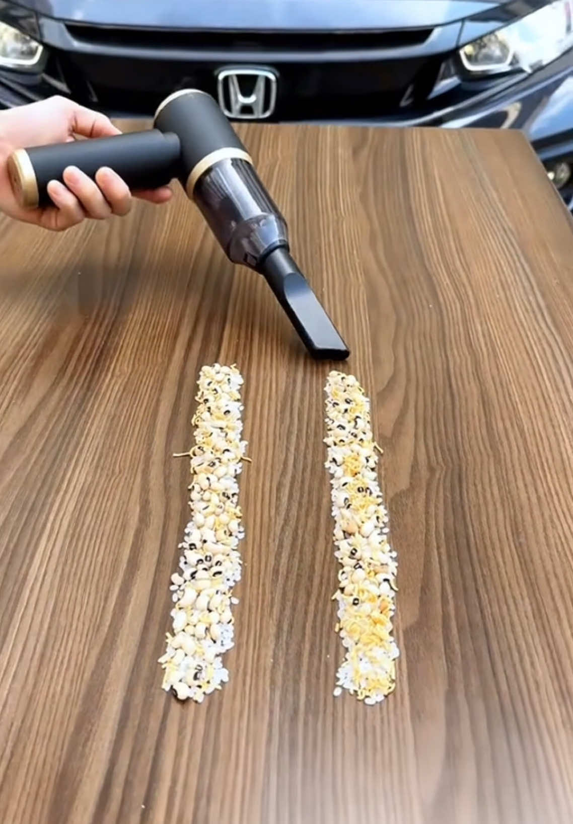 Mây hút bụi cầm tay tiện lợi #mayhutbui #mayhutbuicamtay #giadungtienich 