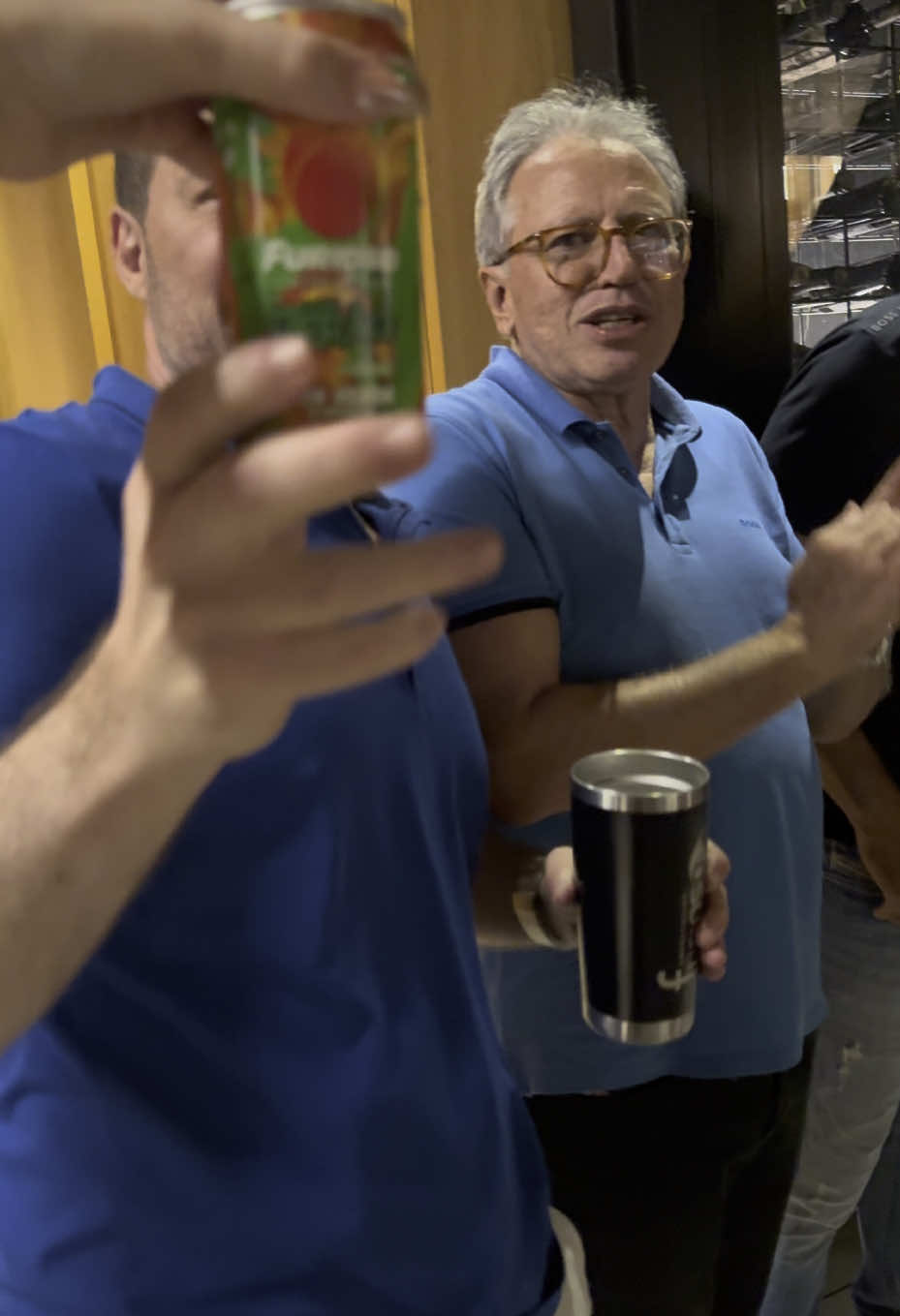 Menino da porteira + márcio embreagancias 😂