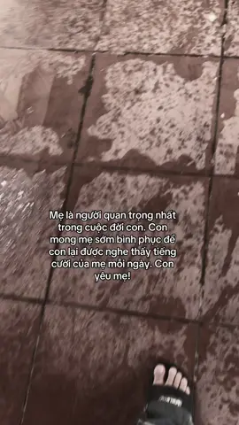 Mẹ yêu ơi, con biết mẹ là người phụ nữ mạnh mẽ nhất con từng biết. Con tin rằng mẹ sẽ chiến đấu và vượt qua căn bệnh ung thư này. Dù có khó khăn đến đâu, con và cả gia đình luôn ở bên cạnh mẹ, yêu thương và ủng hộ mẹ hết lòng. Mẹ hãy cứ yên tâm điều trị, giữ tinh thần lạc quan, mọi khó khăn đã có chúng con lo. Con yêu mẹ nhiều lắm, mẹ nhất định phải khỏe lại nhé!#buon🥀💔 #buon_tam_trang #mongmekhoibenh 