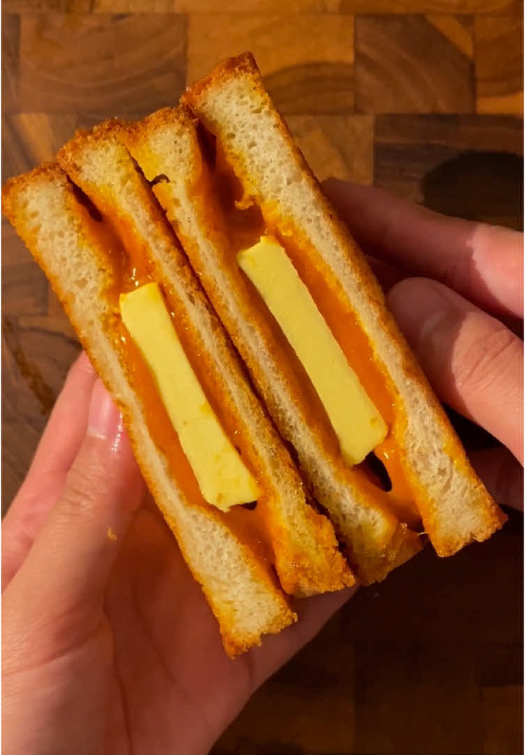 kaya jam 🍞🧈 // recipe below ever since I found out kaya jam is so easy to make, I literally never bought it again 😋 you’ll need: 4 pandan leaves 60 g brown sugar 30 g granulated sugar 1/2 tsp salt 200 ml coconut milk 4 egg yolks bread unsalted butter instructions: 1. mix pandan leaves, brown sugar, white sugar, salt, and coconut milk in a pot. stir until the sugar dissolves and the coconut milk starts steaming — but don’t let it boil. turn off the heat. 2. slowly pour a bit of the hot coconut milk into the egg yolks and stir well so the eggs don’t scramble. then pour it all back into the pot. 3. cook on super low heat, stirring constantly, until it thickens. 4. take it off the heat and strain the kaya jam to remove the pandan leaves. let it cool completely. 5. spread the kaya jam on bread, add some unsalted butter in the middle, close it up, cut in half, and enjoy! . . . . . #homemade #kaya #jam #EasyRecipes #kayajam #Recipe #kayatoast #recipeoftheday