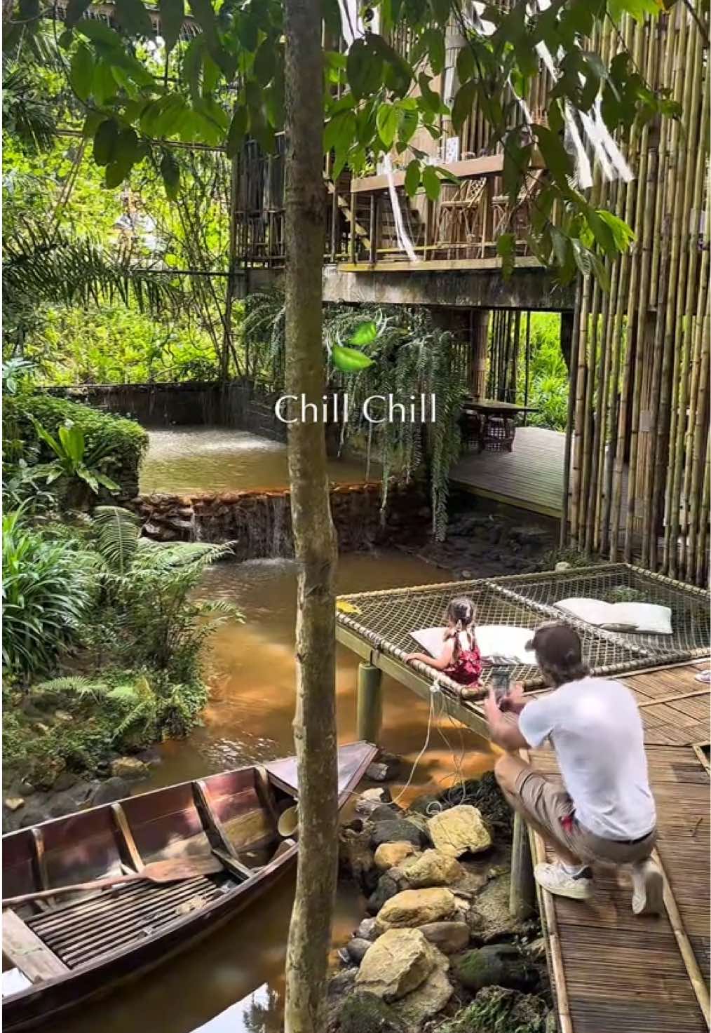 … สวัสดีวันเสาร์ วันหยุดพักผ่อนของใครหลายคน แวะมานั่งรับลม ฟังเสียงน้ำไหล ชิลชิล ที่บ้านไร่ ไออรุณ กันนะคะ 🍃💚 #บ้านไร่ไออรุณ #baanraiiarun #farmstay #บรรยากาศชิวๆ #goodvibes #tiktokกินเที่ยว #cafe #restaurant #คาเฟ่ #คาเฟ่ระนอง #weekend #local #ธรรมชาติบําบัด #chillwithtiktok #คาเฟ่ธรรมชาติ #naturevibes 