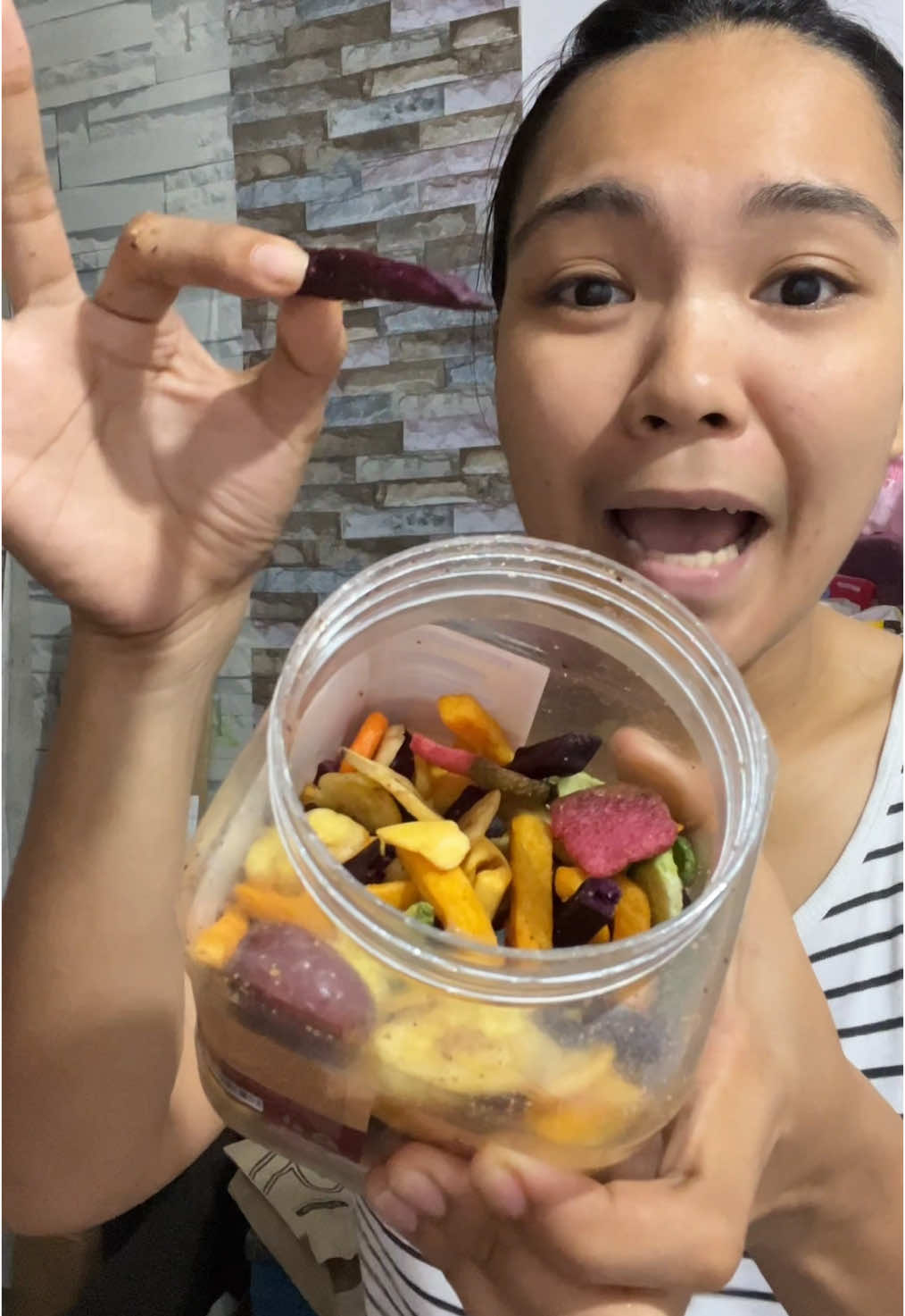 Beh nakaka adik kainin tong dried vegetables! ang saraap! #driedvegetables #driedvegetablesandfruits #driedfruit #driedsnacks 