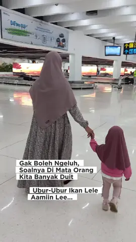 Yang tiba-tiba sw nya udah dibandara aja dikira mau jalan-jalan 😂 just follow the trend ygy🤣🤭 #fyp #xyz #fyppppppppppppppppppppppp #trending #jangkauanluas #CapCut 