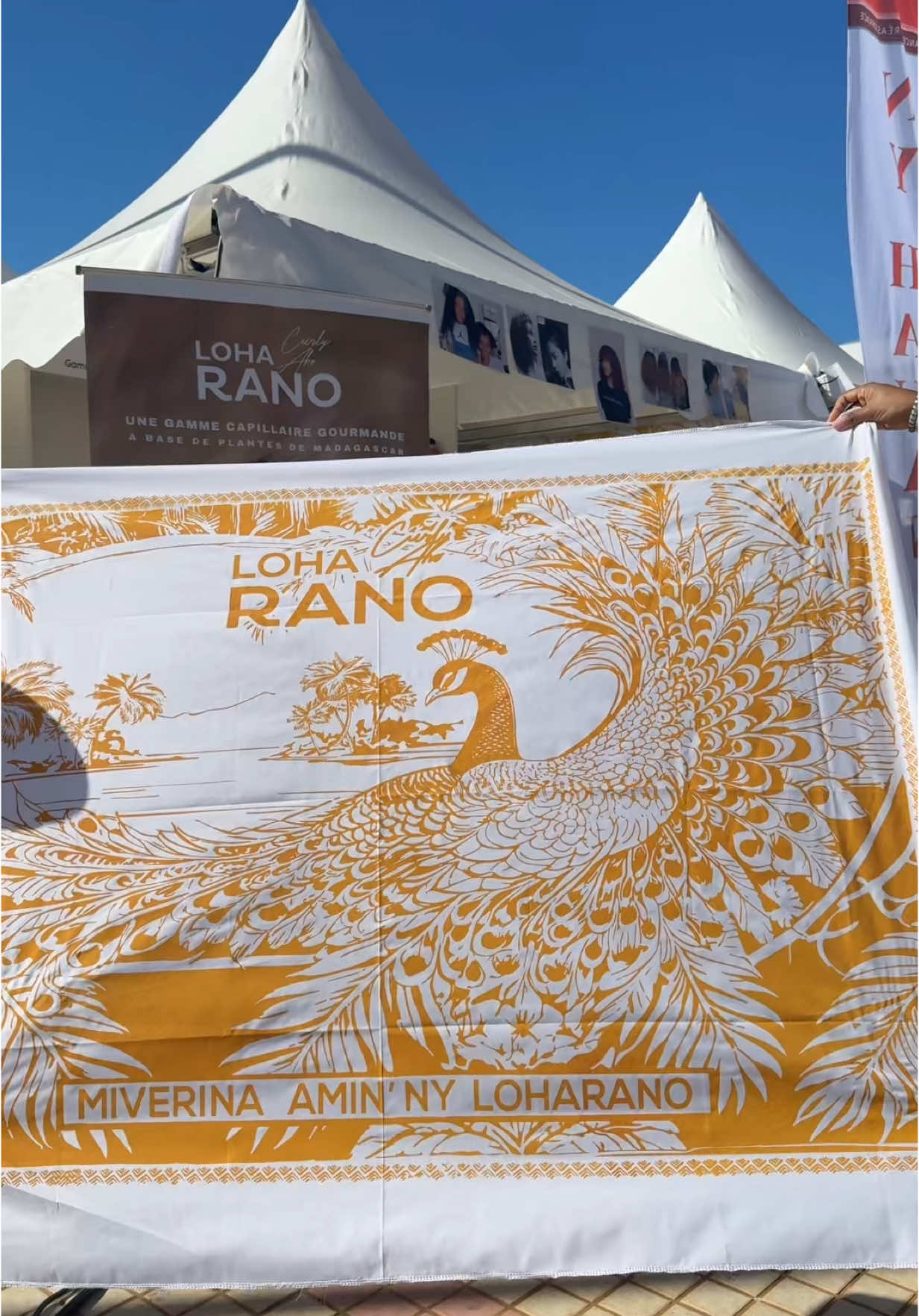 Retrouvez nous à la FIM, au stand 369 avec CURLY AHO MADAGASCAR ❤️