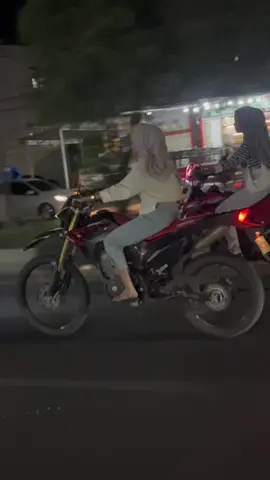 @Anaachann #crf150supermoto #crf #crf150l 