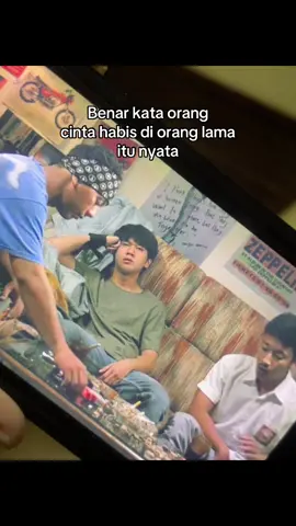 #sadvibes #sadstory #dilan1991 #mileasuaradaridilan 