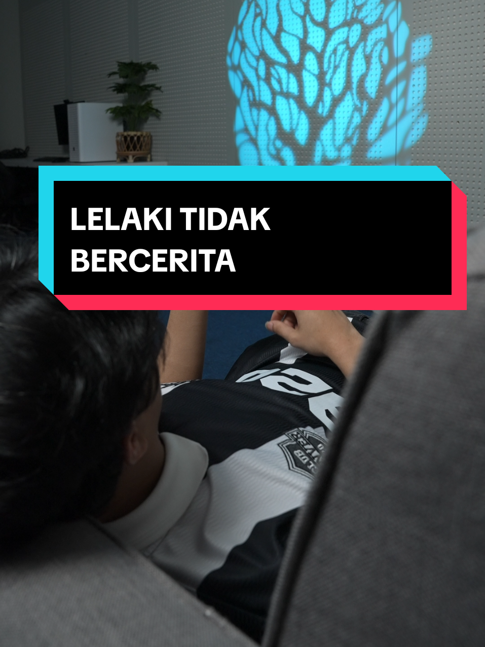 Coba perhatiin deh, siapa tau temen kalian yang biasanya diem-diem aja, juga lagi ikutan MPL GG Party di GoPay Games buat vote tim jagoannya.  Apalagi ikutan MPL GG Party bisa dapetin menarik mulai dari Diamonds, GoPay Coins sampe Motor listrik GRATISSS #EVOSGoPay #PastiGGdiGoPayGames 