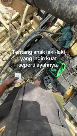 robot racikan bapak 🦾#lantingsedot #tambangemas #ayahhebat #foryoupage #kalimantengah #fyp 