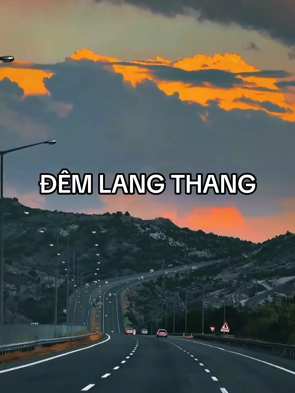 ĐÊM LANG THANG (Hòa tấu guitare) #yeuthuong #nhoem #demlangthang #buon 
