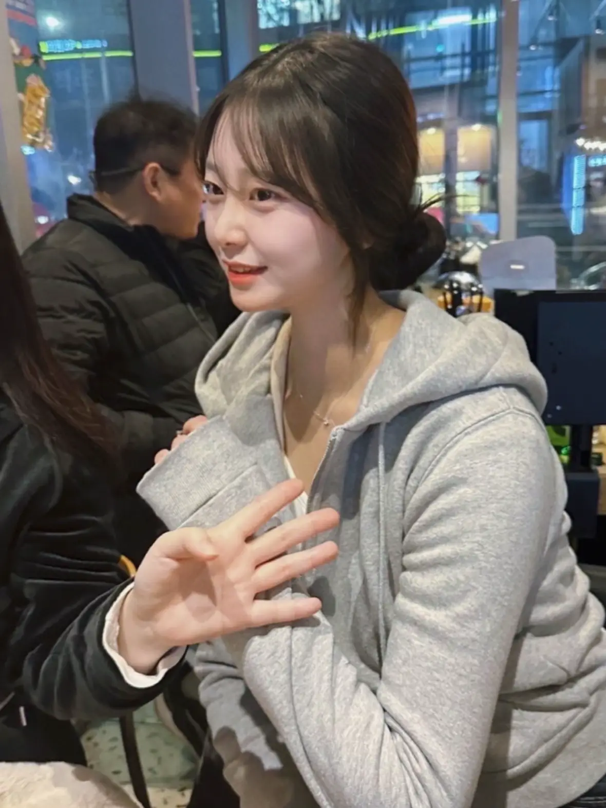 오늘 가족들과 즐거운 시간 보내겠쭘당!🫡
