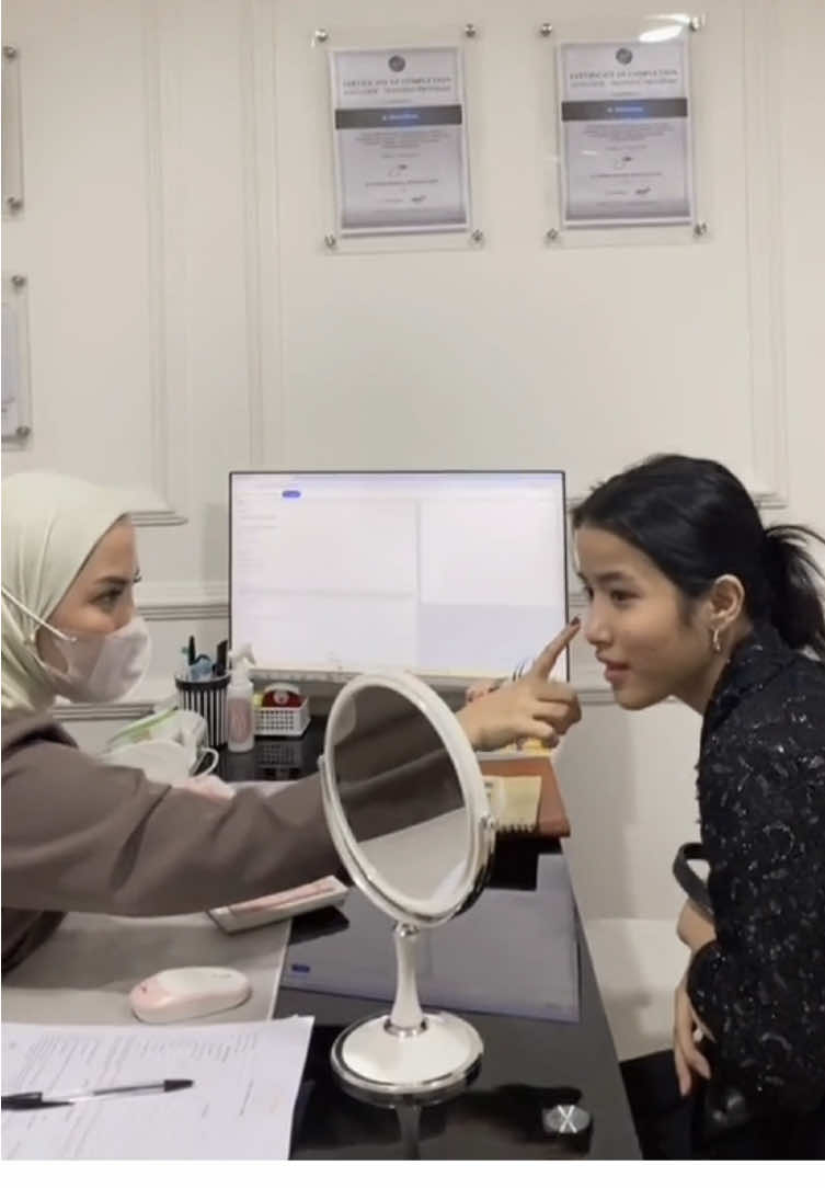 First time cobain treatment di @Calysta Skin Clinic dan so happy hasilnya bener bener sengaruh ituu omgg unforgetable moment jerawat aku hilang semua 🥹❤️ Langsung aja kalian cobain juga treatment di @Calysta Skin Clinic Bekasi mumpung lagi banyk promo!!! #calystaskinclinic #acneatment 