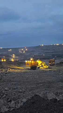 sudah pasti apa? #operatormuda #tambangbatubara #tambangnasional #storytambang #historytambang #tambangkalimantan #tambanghits #operatorpunyacerita #duniatambang #capcut #fyyyyyyyyyyyyyyyy 