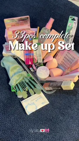 SOBRANG DAMI NAKA SALE PA  ₱368 nlang lahat to from ₱989😭💗 #33pcsmakeupset #completemakeupset #makeup #makeups #makeupset #makeuprecomendation #makeuptutorial #makeuphacks #makeuptok #setofmakeup #completesetmakeup #makeupforbeginners #fyp #tiktokfinds #affordablemakeup #makeupfinds 