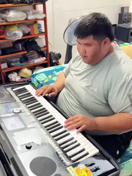 Uhhh #changbeoquemientay #changbeomientay #shitpost #meme #memes #lycanyt #piano #xh #xhtiktok #xuhuong #xuhuongfreefire #music #2girls1cup 