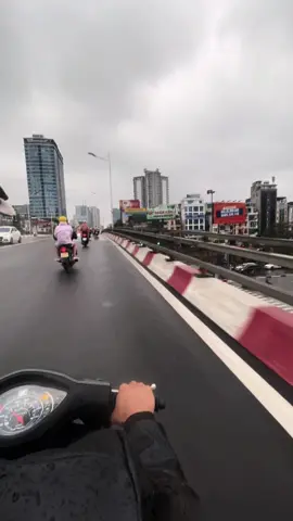 mưa hối hả xoá đi nắng mùa hạ,em hối hả xoa tat ca ve anhh…