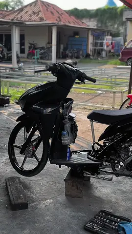 Nyele sek cahh😜#bangkalanstyle #kevinprojeck 