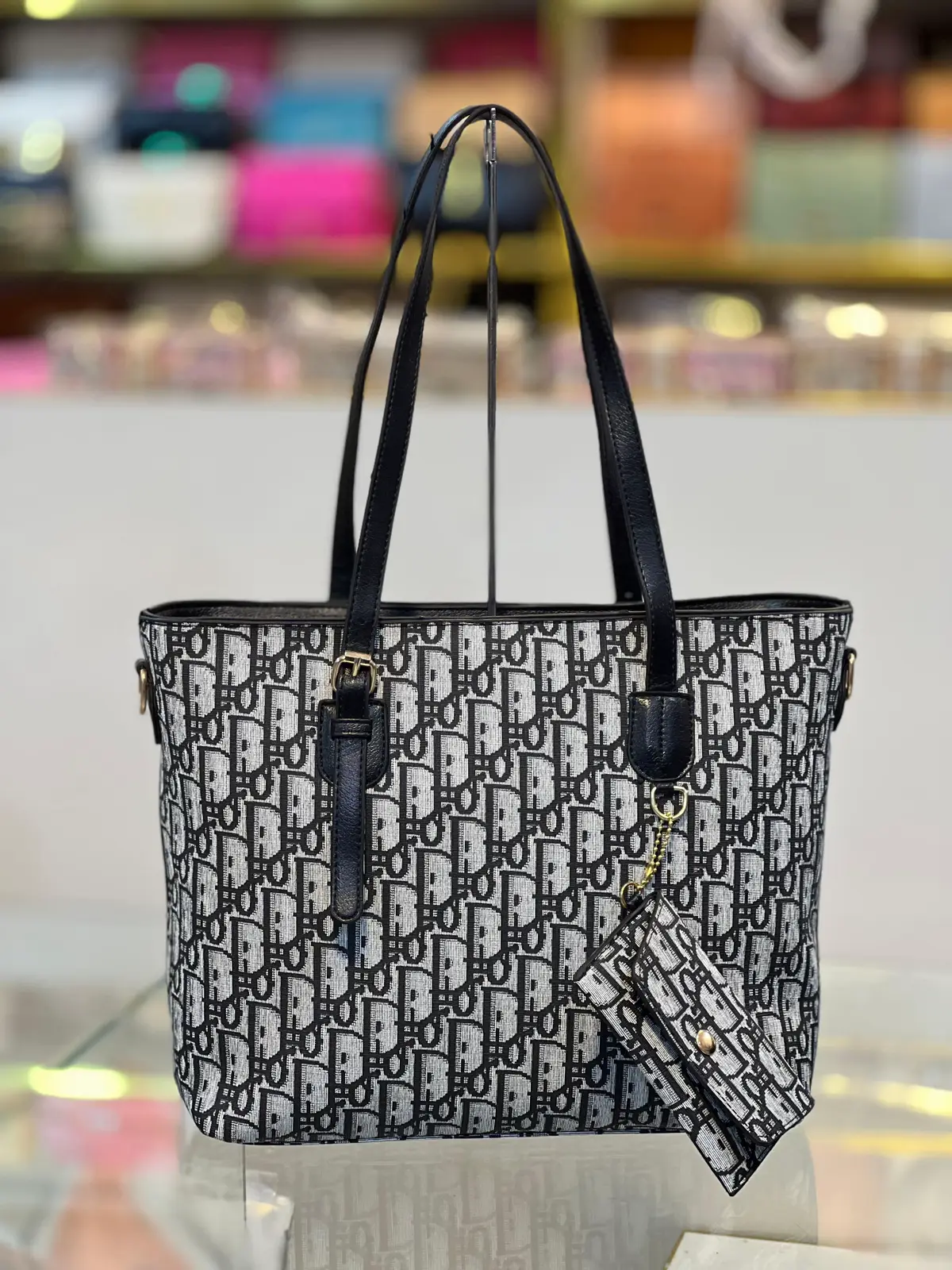 #fyp❤️ #girlfashion #stylishbags✨👜💼 #new_trending #2pcbagsforgirls #fypシ゚viral🖤tiktok  For more details contact us 03287618148