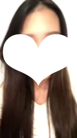 明日は、、学生ランウェイです！！！ めっちゃ楽しみです！💓 明日、 なんばHatchに来られる方 小学生高学年部門【MARIA】に 投票、応援して頂けるとめっちゃ嬉しいです😭 グランプリ目指して頑張ります❤️‍🔥❤️‍🔥 #KCE #7期生 #MARIA #聖姫 #学生ランウェイaw #大阪選抜モデル #学生ランウェイS #ランウェイモデル #なんばHatch 