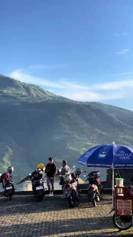 Boyolali 🥶🥶🥶 #newselo #newseloboyolali #boyolali #merbabu #gunung #gunungmerbabu #boyolali24jam #wisataboyolali #fypシ #wisataalam #mountain #kopipagi #fyp 