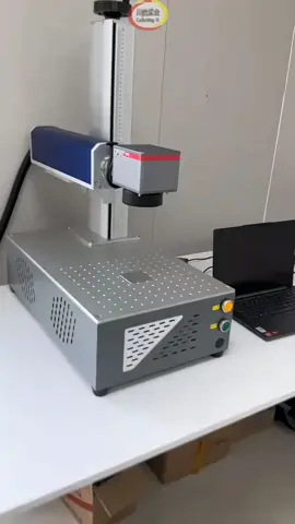 The 20W/30W desktop fiber laser marking machine for metal adopts the most advanced international technology and the fiber laser source's service life can reach for many customer requirements