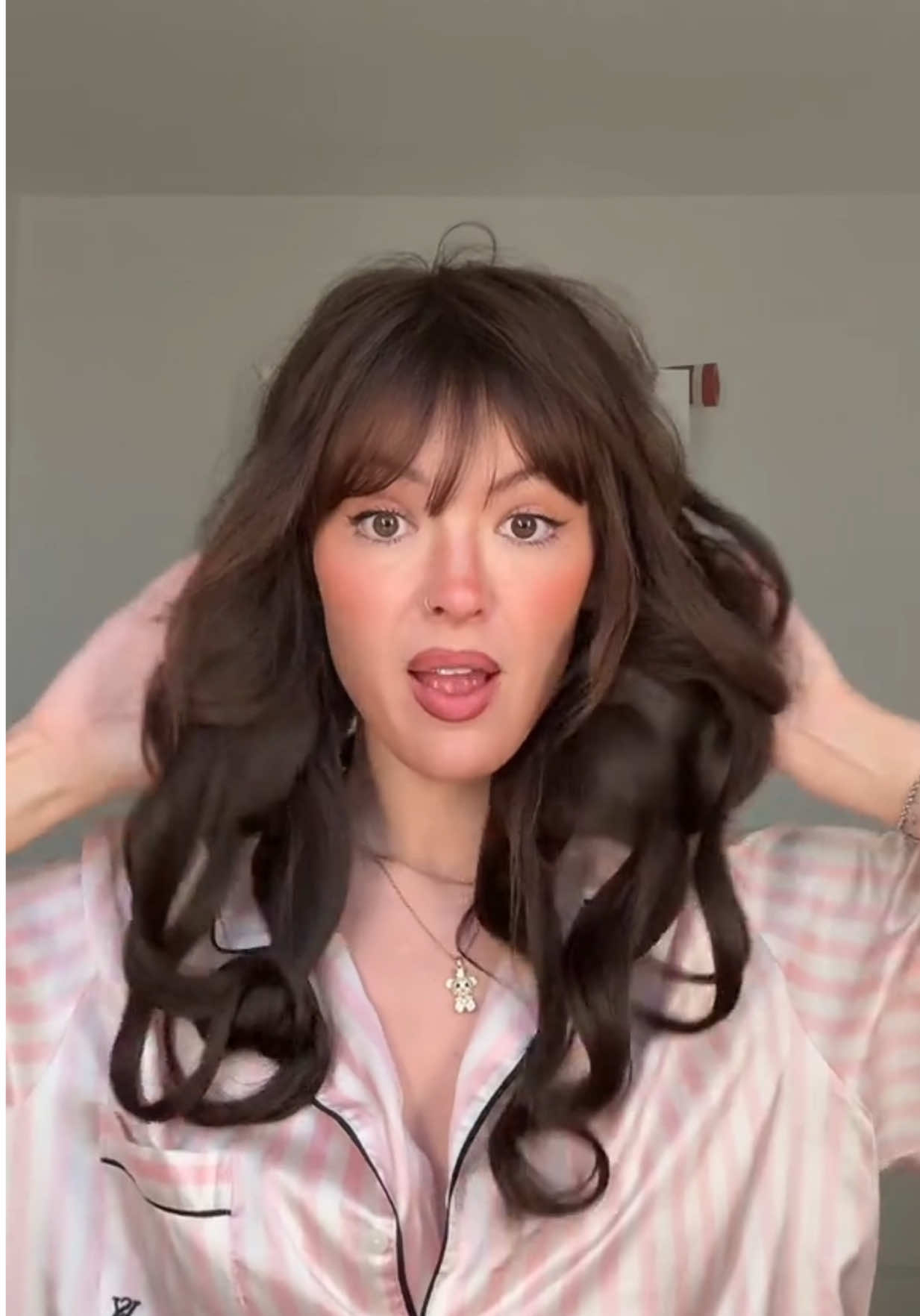 Das Curling Set gibt es in 3 verschiedenen Größen, und ich habe L verwendet! 💗 @invisibobble® #invisibobble #IBMoreThanYouThink #MTYT Anzeige