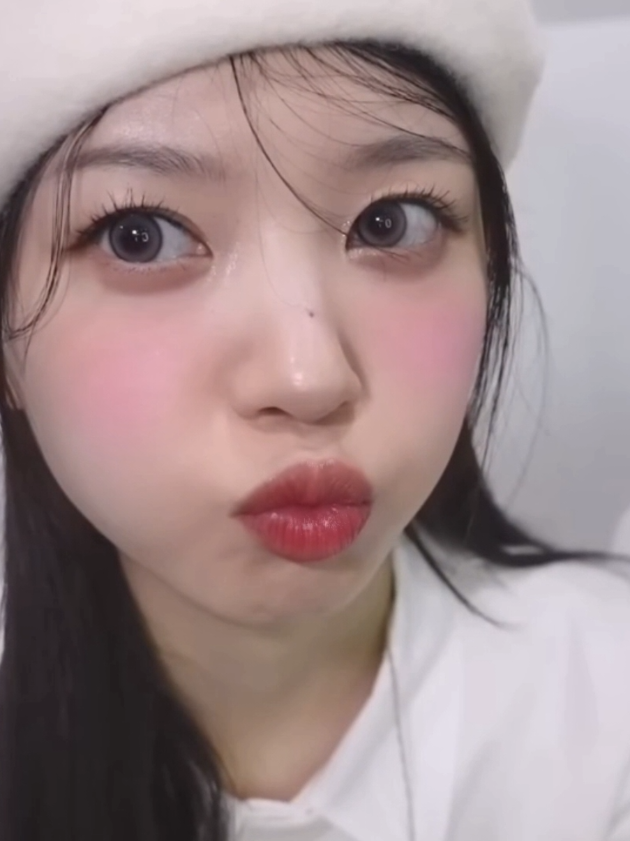女の子の憧れが詰まった顔すぎる #illit #moka #fypシ #fyp 