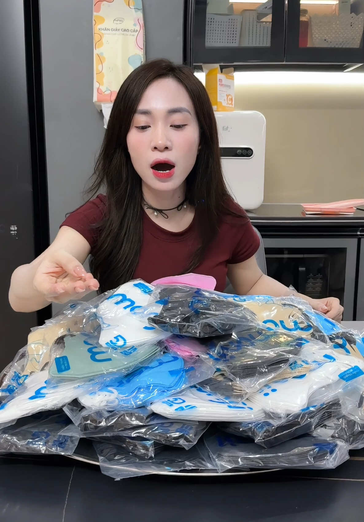 Khẩu trang giá vẫn đang rẻ #khautrang #giadungtienich #shopping 