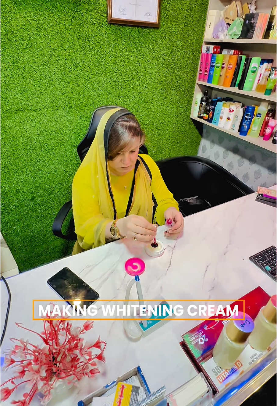 Making Whitening Cream❤️☺️ Must Visit To New Pak Laser Center #newpaklasercenter #facelaser #skintreatment #hairremoval #skincaretips #skincareroutine #beautyclinic #gulbahar #peshawar #fyp #foryou #tiktok #grow #account #goviral 
