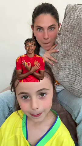 Name the player or.. 😅🙈