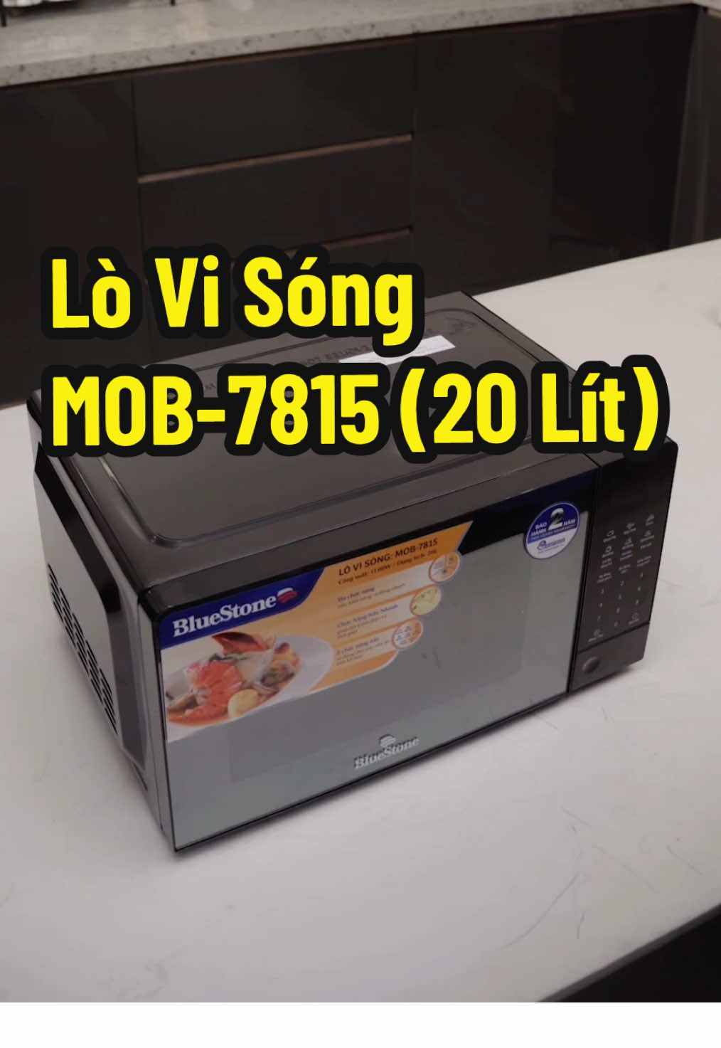 📍Lò Vi Sóng MOB-7815: 	• Dung tích: 20 lít 	• Công suất vi sóng: 1100W 	• Điện áp: 220V – 50Hz 	• Kích thước (Cao x Rộng x Sâu): 24,3 x 44,6 x 32,3 cm 	• Trọng lượng: khoảng 10,5 kg 	• Chất liệu: Mặt kính gương sáng bóng, khoang lò phủ men chống dính 	• Màu sắc: Đen 	• Bảng điều khiển: Điện tử cảm ứng, có màn hình hiển thị 	• Phụ kiện đi kèm: Đĩa xoay 🛒 Anh/Chị xem thêm chi tiết sản phẩm, vui lòng chọn vào giỏ hàng 