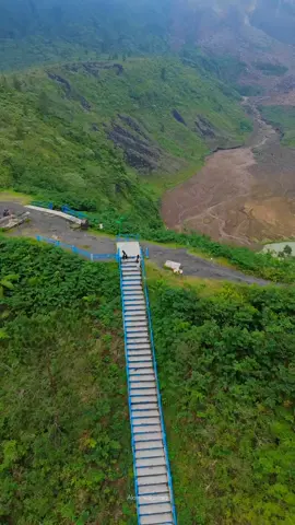 kawah gunung galunggung kab tasikmalaya#jelajahliburan #creatorsearchinsightsincentive #serunyaliburan #ttpetualangpro #ttpetualangnewbie 