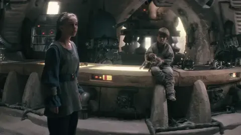 #ANIDALA ~ must've been the wind.. || #anidala #anakinskywalker #anakinskywalkeredit #takemyhand #padmeamidala #padmeandanakin #haydenchristensen #natalieportman #starwarsedit #starwarstiktok #fypシ #fypage ib: @Sophie<3/edityzfilmow 