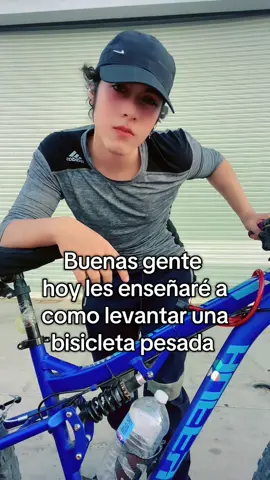 Me tomo 5 días lograrlo, es más fácil de lo que parece  #bike #fyp #paratii 