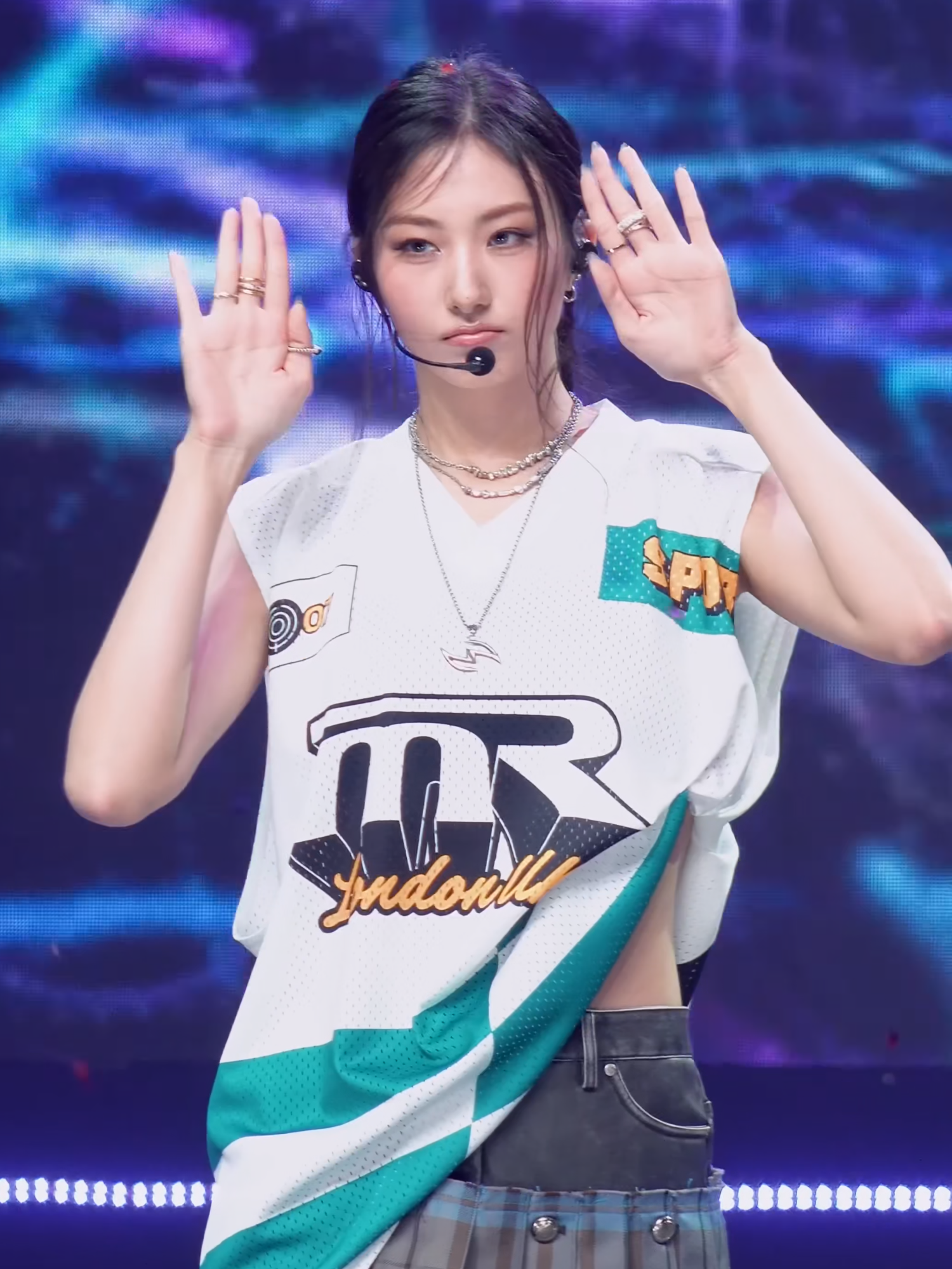Hands Up - MEOVV GAWON Fancam | 250515 #GAWON #가원 #MEOVV #미야오 #HandsUp #fancam #직캠 #okchoom3r #kpop #dance #dancing #viral #fyp #foryou #foryoupage #kpopfyp