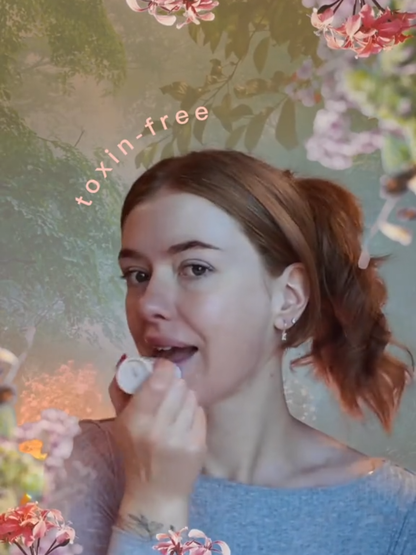 In 2025 we are saying goodbye to toxic skincare! 👋  I am such a geniune fan of @butt.naked.body for being free of synthetic fragrances and toxic chemicals.  Feeling grateful to have a clean brand that I can trust 🙏 . . . . . #skincareroutine #organicskincare #cleanskıncare #toxinfreehome #ugc #ugcaustralia #ugccommunity 