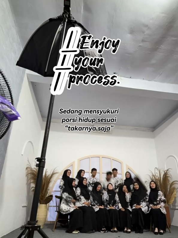 Quotes hari ini #abaikanposisikamera  #yangpentingkebersamaan  #temanseperjuangan #CapCut 