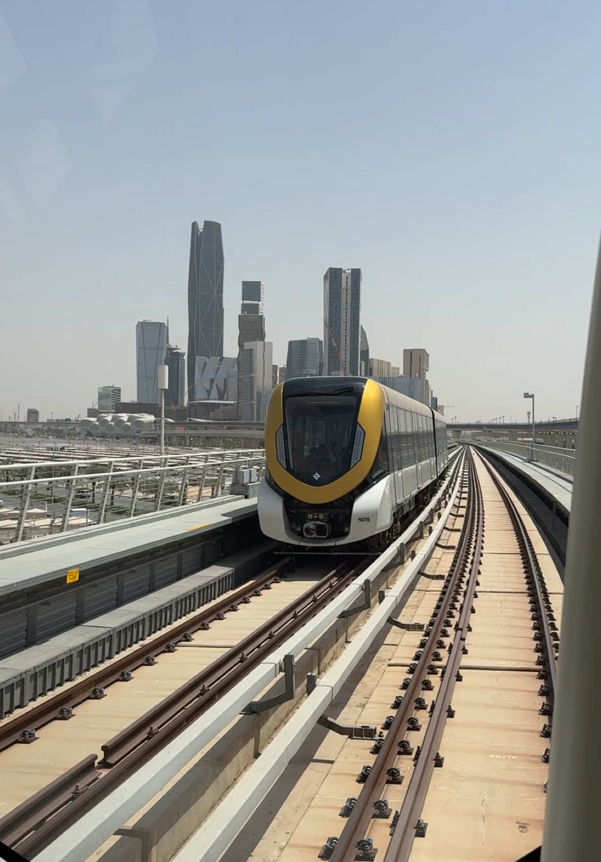 عمار يا داري عمار 🇸🇦🚊  #kafd_riyadh #metrostation #riyadh🇸🇦 