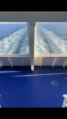 ⛴️
