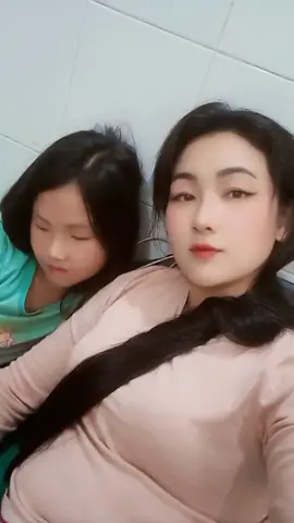 kj muab kuv piv tsau txhua tug hluas nkauj koj ntsib 