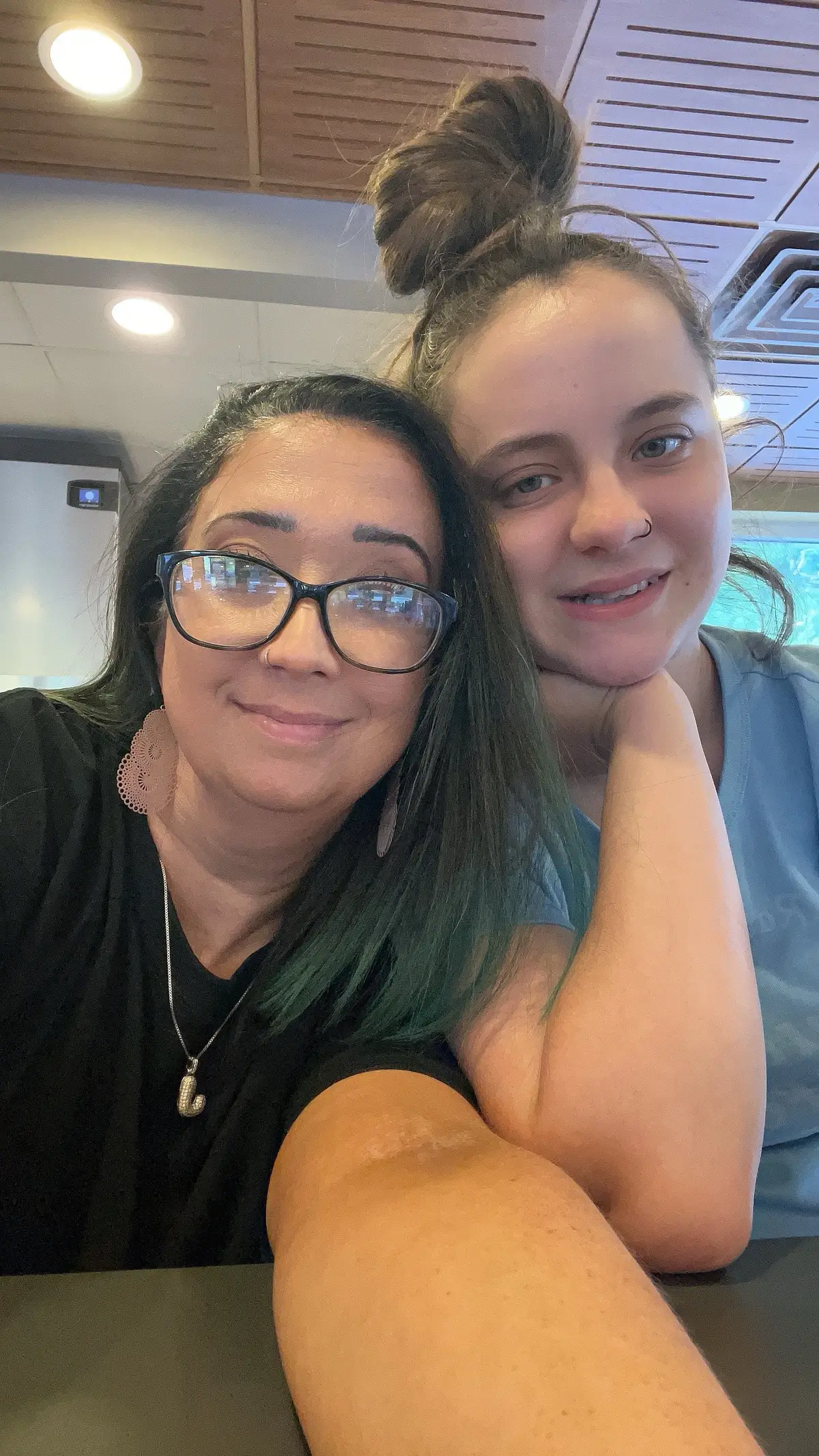 I think ur hearts bigger than mine though 😉 watching you help others when we’re out places together warms my heart and makes me super proud to be ur Momma! Keep that heart of gold, protect it (ppl will try to steal ur joy TRUST ME) but as long as you keep your eyes focused on God, you will do just fine baby girl 💋 #ccb #mybestie #momsgirl #proudmommoment #lovelikejesus #justbeyou #wv @ryleigh.5 