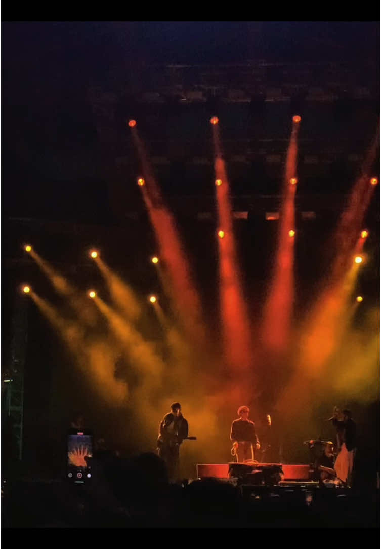 Tarian penghancur raya #feast 