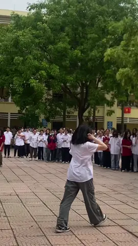 ê nốt lần này thôi k được nữa là nghỉ khoẻ á #fwanknhaynhay #epanhaynhay #randomplaydance #wrenevans #truonghoc #fyp #viral #xuhuong #quyenanh #ahihi 